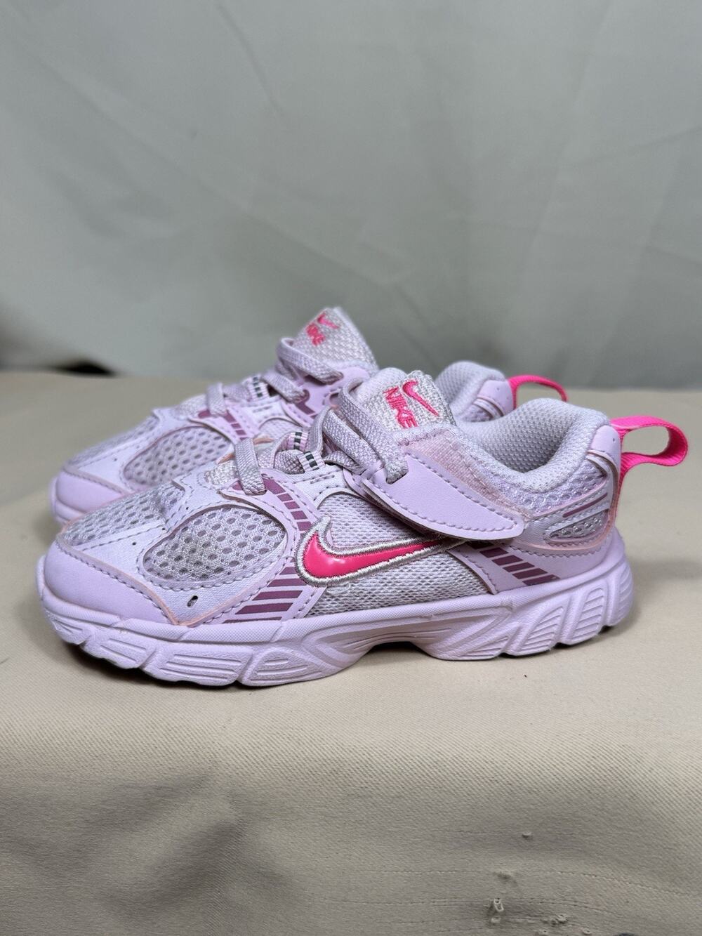 Nike V5 RNR Pink Mesh Sneakers Toddler Girls Size 9C EU 26 Athletic Shoes